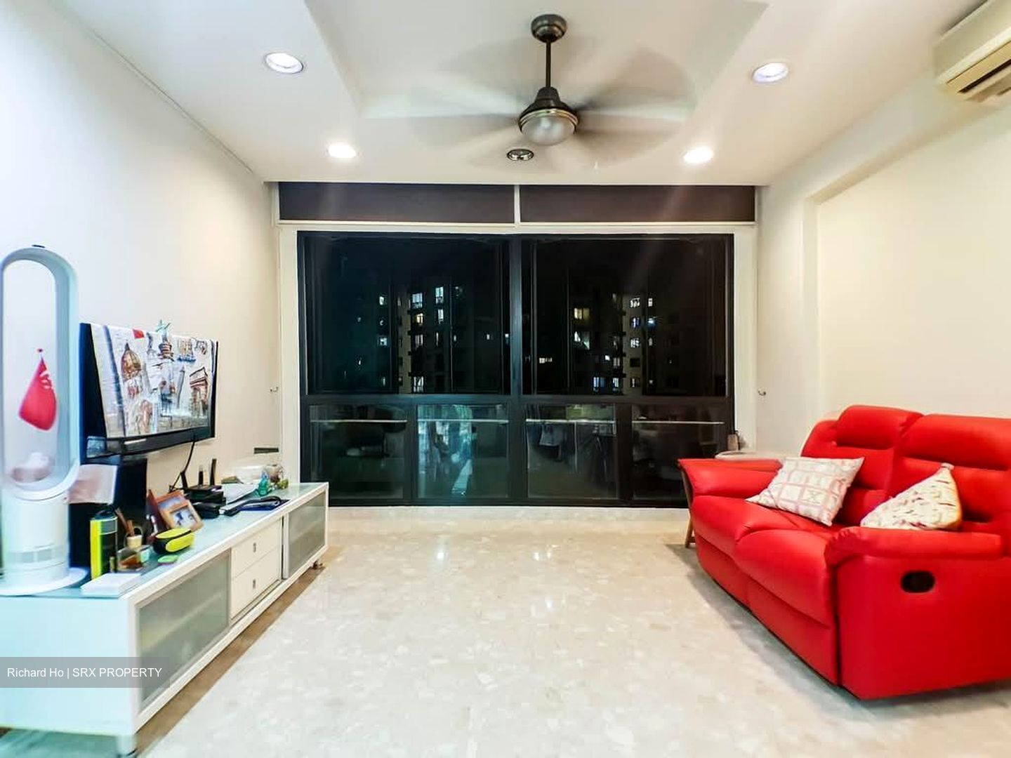Simei Green Condominium (D18), Condominium #588901721